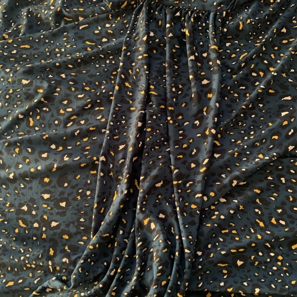 Brand new Avenue faux wrap dress - Picture 2 of 7